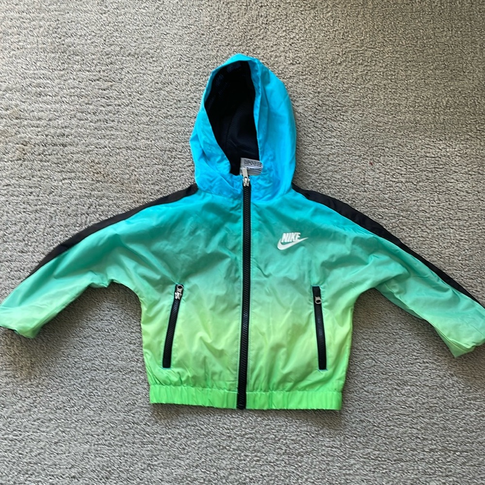2T Nike Windbreaker